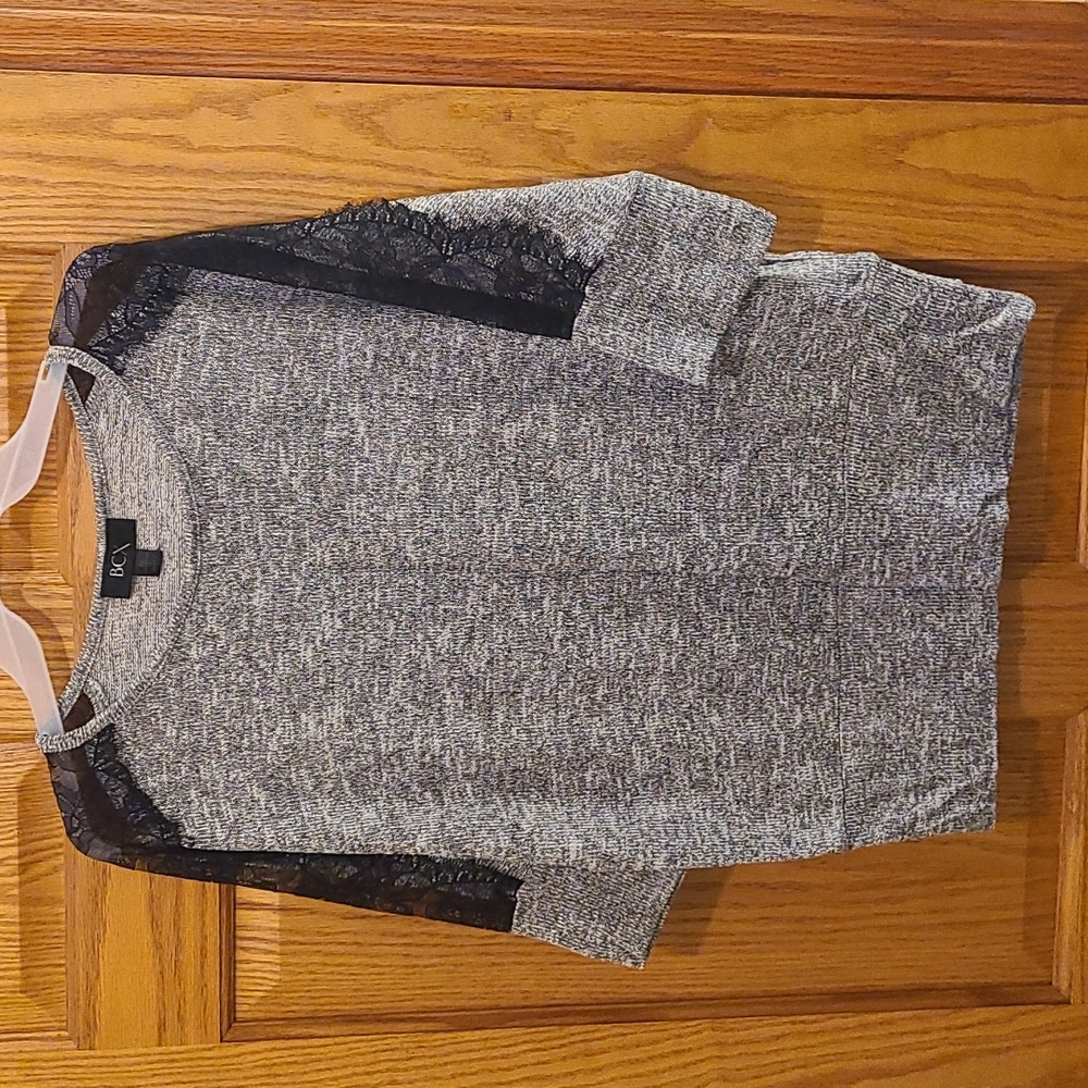 BCX lace sleeve
